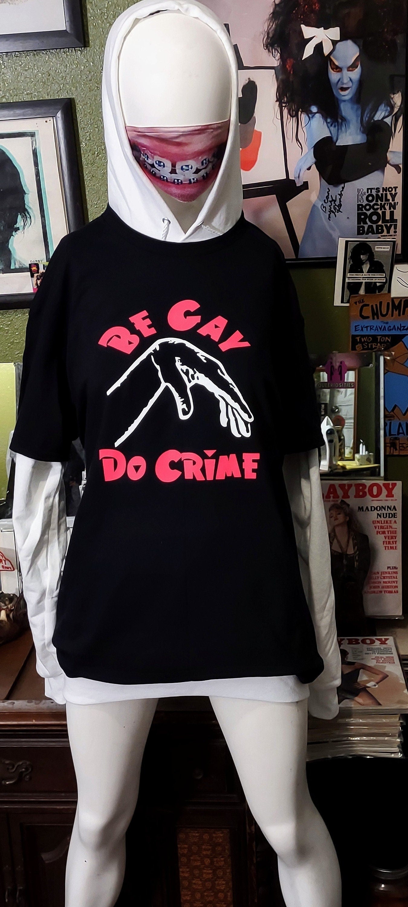 Queeriosities Be Gay Do Crime T-Shirt